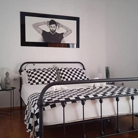 Nicko'S Room Pireo Esterno foto